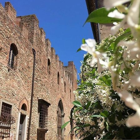 Palazzo Stiozzi Ridolfi Lägenhet Certaldo Exteriör bild